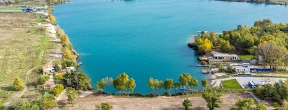 Pozemky na predaj Senec! Jazero Guláška