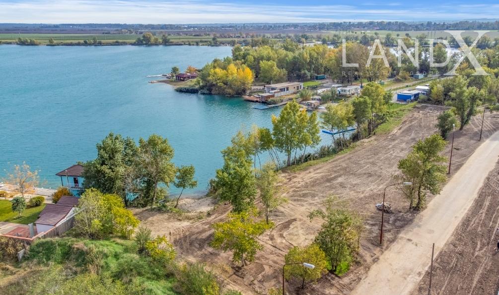 Pozemky na predaj Senec! Jazero Guláška